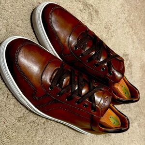 Casual brown sneakers | size 13 | magnanni